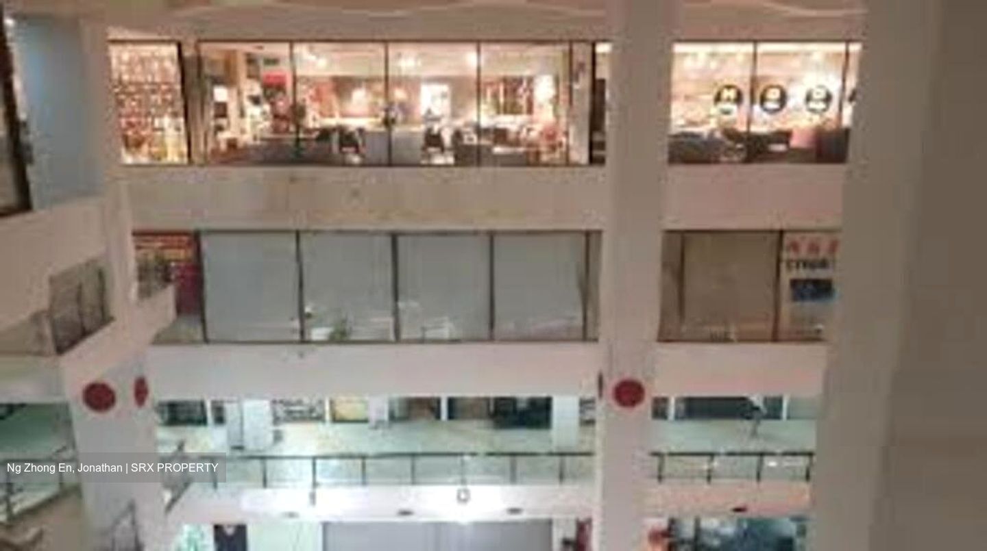 Upper Serangoon Shopping Centre (D19), Retail #497902911
